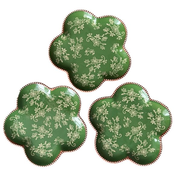 NWT & Rare! 3 TEMPTATIONS by Tara Floral Lace Green Plates Beaded Edge Stoneware - Picture 2 of 15